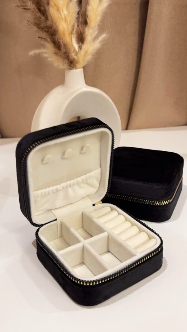 Velvet mini box