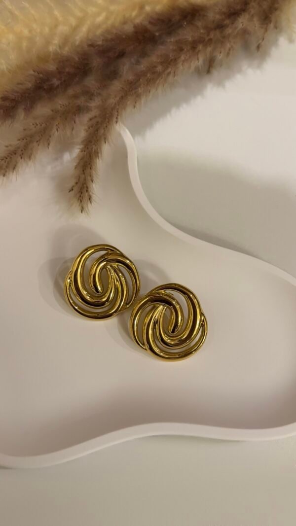 Swirl earrings